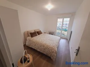 Image of Cosy & Modern Flat Near Paris !