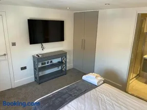 Image of Swan House - 5 x Executive Apartments - Central Bawtry
