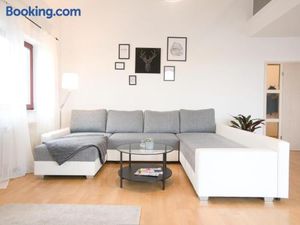 Image of - NEU - LUXUS Frankfurt Flat