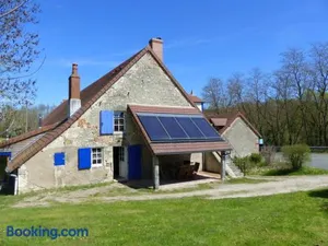 Image of Éco-gîte rénové avec wifi près de Vichy - FR-1-489-290
