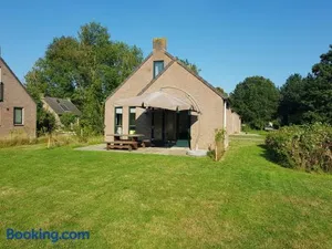 Image of Recreatiewoning Maas en Waal 92