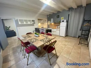Image of Logement de groupe au centre d'Azay le Rideau