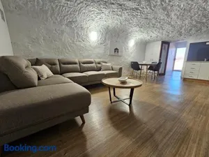 Image of Holly Place