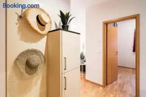 Image of Strandleben 01 - Georg Grosz