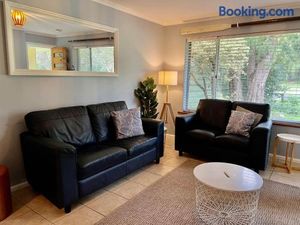 Image of Wrentree - Pet Friendly Inside 26B Laurel Tce