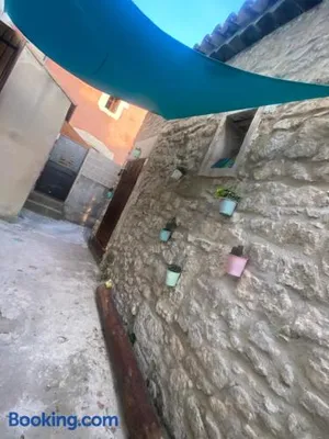 Image of Logement atypique avec jacuzzi inclus
