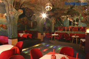Image of Blaue Grotte & Frankenhotel