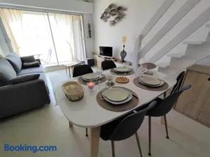 Image of Charmant Duplex Quartier de la Chaume - 4 pers