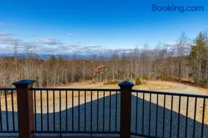 Image of Bear Paw Lodge - North Carolina