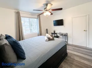 Image of Cozy Queen bedroom feel like home!!