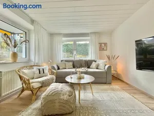 Image of Stadt-Oase - kostenlos Parken, ruhig, Kliniken, GOP, Bali-therme, Boxspringbett