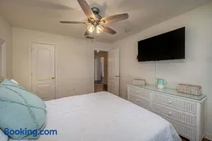 Image of Fireside Hot Tub, King Bed Suite