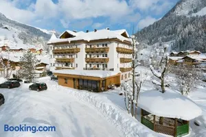 Image of Boutique Hundehotel Bergzeit