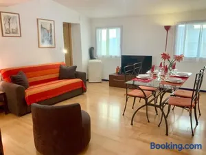 Image of Very cosy flat in heart of Old Town of Nice near beach