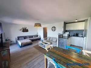 Image of Grand appartement, 3 chambres, très bonne literie, résidence avec piscine à Pin Rolland