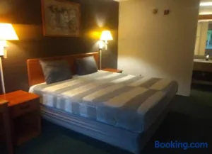 Image of King Bed Hotel Studio 131