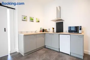 Image of AUDREY-Quartier Mairie-arènes antiques-Clim