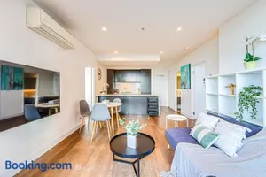 Image of StayAU Stylish 2BR 2Bath Central Box Hill