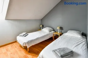 Image of Appartement spacieux et lumineux - Centre - Bord Loire - Climatisation - Wifi - Tout Confort
