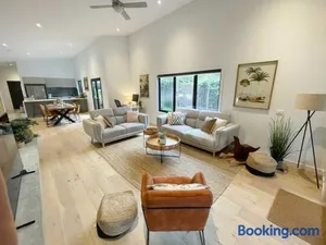 Image of Stylish cape beach house