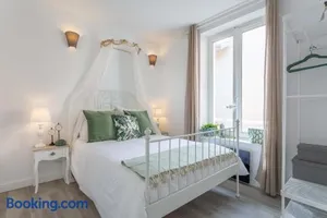 Image of Le Bel Ombre