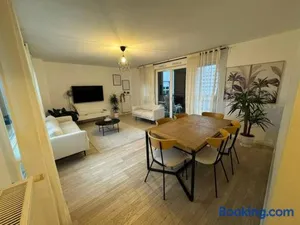 Image of Elegant apartment near La Défense and Arena