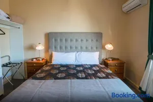 Image of Tailem Bend Riverside Hotel