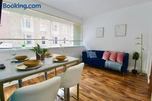 Image of Stunning Central City Apartment