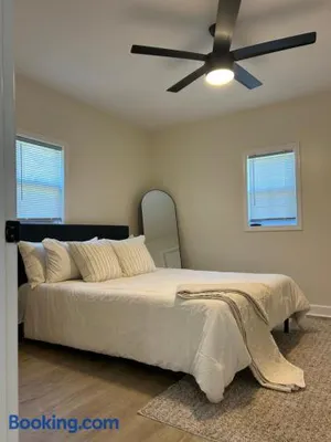 Image of Newly Renovated Home Near DT