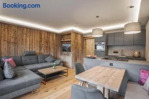 Image of Premium Apartment Zentral by Alpine Host Helpers