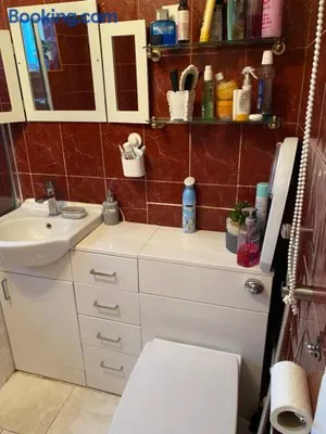 Image of Happy Place with kitchenette- female only