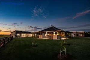 Image of Kilsby Sinkhole & Accommodation