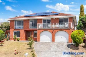 Image of Spacious Family Home with Views