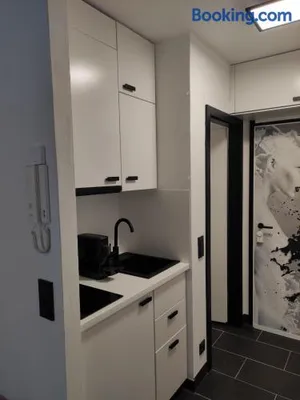 Image of Black & White Apartment