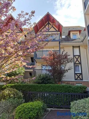 Image of Cabourg cosy, appartement refait à neuf, 5 min à pied de la mer