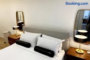 Image of 2 King Beds, Historic DTWN Hotel, Steps 2 Restaurants Room # 405
