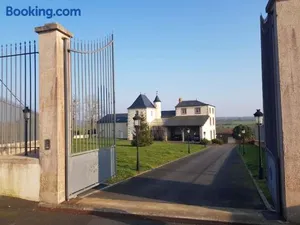 Image of Le Logis Cholet 49300 lieu exceptionnel en famille ou amis