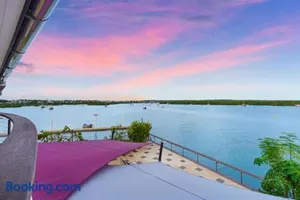 Image of Opulent Ocean View Townhouse