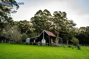 Image of Cosy Farmstay: Green Cabin at Whispering Woods