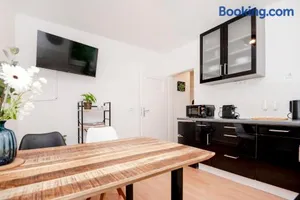 Image of Green Apartment for 4 - Essen, Kitchen, WIFI, Netflix