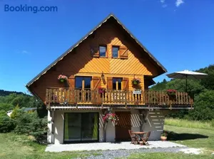 Image of Chalet entre lac et volcan
