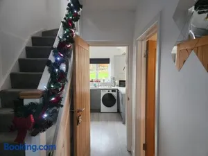 Image of Sheldon House 3 BED Cosy Home nr JLR & NEC