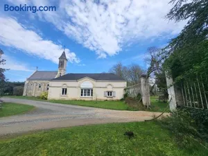 Image of Gite de la Chapelle - Circuit des 24 heures - ARNAGE - 10 personnes