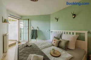 Image of HERZGRÜN direkt an traumhaften Wanderwegen Balkon mit toller Aussicht Sauna im Haus Tiefgarage E-Ladestation