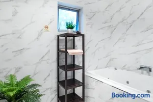 Image of Woody lifestyle one bedroom apartment