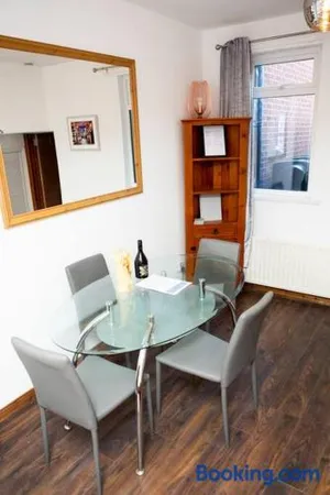Image of Cheerful 2 bedroom house in the heart of Belfast