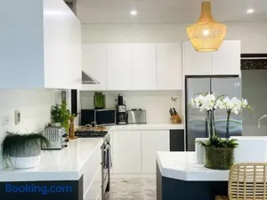 Image of Luxe Thirroul Home, Pool Spa Home Theatre