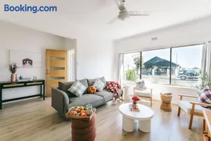 Image of Hobart Riverside Cosy 4BR - 10mins to Hobart CBD