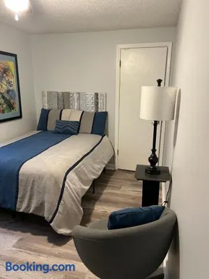 Image of Jolly Accommodations & Suite-Sleeps 10