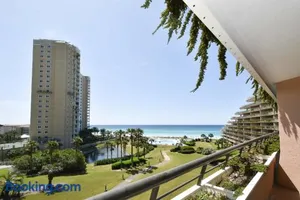 Image of Edgewater 601